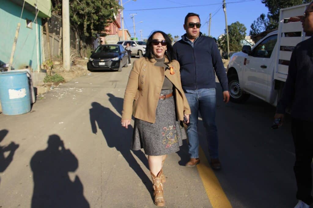 Gobierno de Rosarito destina más de cinco mdp en rehabilitación de Vialidades Gobierno de Rosarito destina más de cinco mdp en rehabilitación de Vialidades