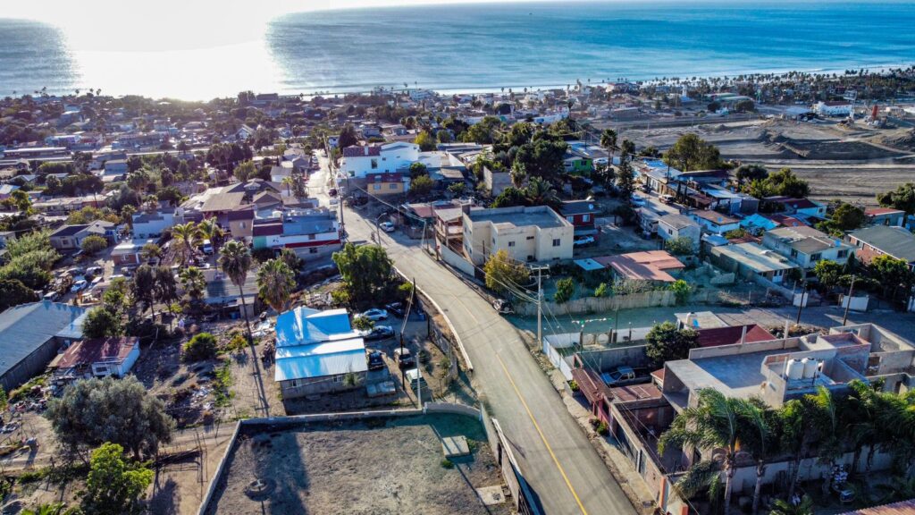 Gobierno de Rosarito destina más de cinco mdp en rehabilitación de Vialidades Gobierno de Rosarito destina más de cinco mdp en rehabilitación de Vialidades
