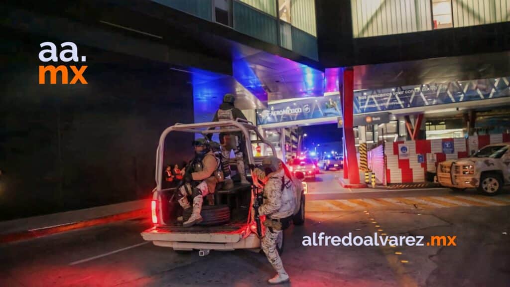 'El Cabo 20' es trasladado a Tijuana 'El Cabo 20' es trasladado a Tijuana
