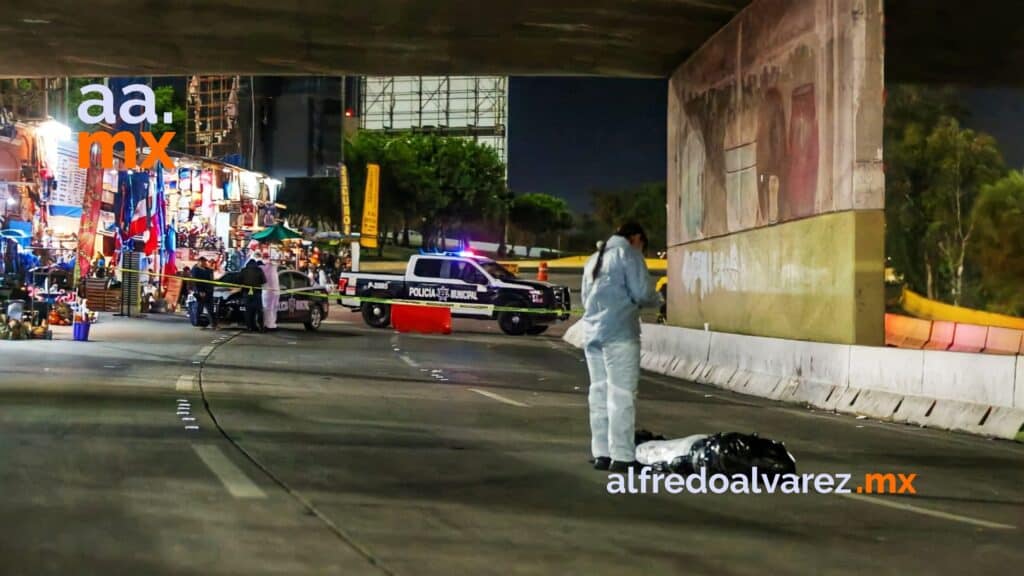 Arrojan cadáver sobre los carriles de la Línea de San Ysidro Arrojan cadáver sobre los carriles de la Línea de San Ysidro