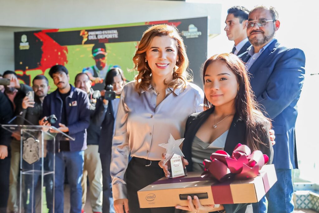 Marina del Pilar entrega el premio Estatal del Deporte 2022 Marina del Pilar entrega el premio Estatal del Deporte 2022