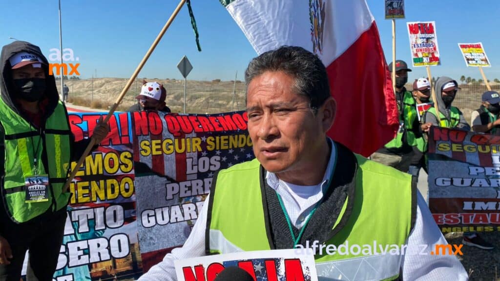 Organizaciones migrantes realizan quema de Piñatas Organizaciones migrantes realizan quema de Piñatas