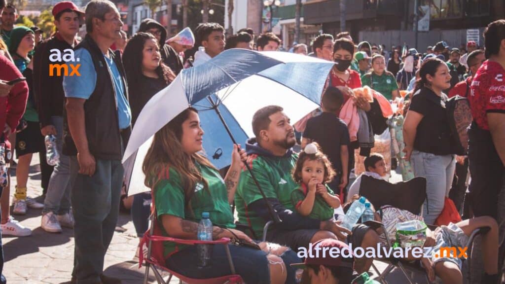 Tijuanenses viven el mundial en la Revu