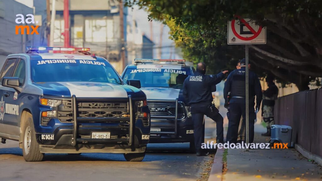 Dejan cabeza humana dentro de hielera por fuera de juzgados penales