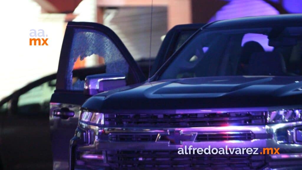 Sujetos persiguen y asesinan a un hombre a bordo de su pick up