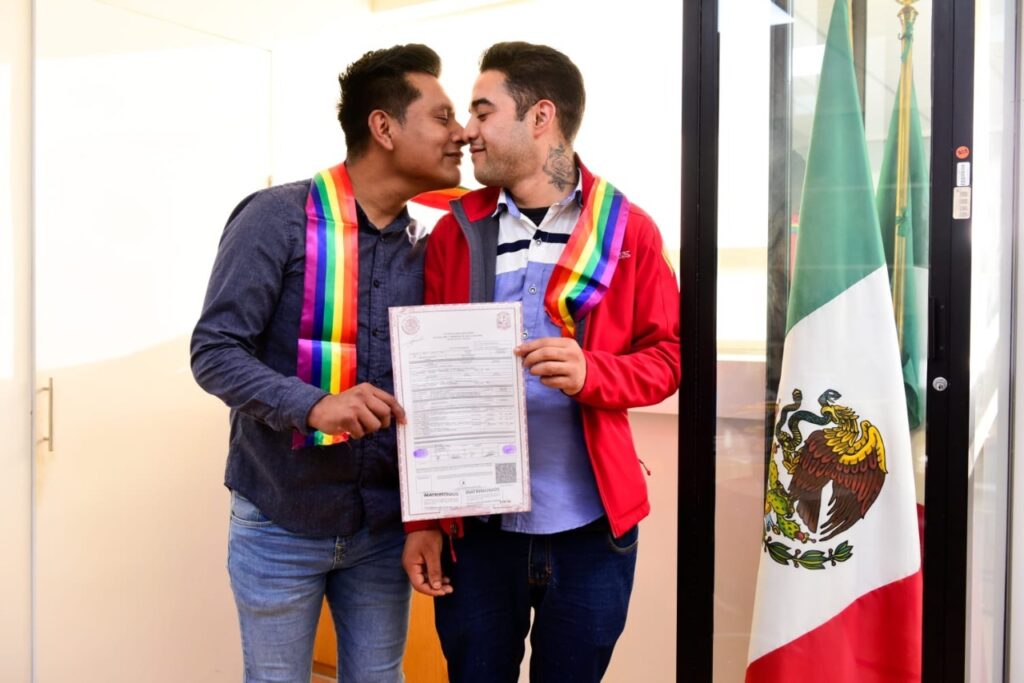 Lázaro y José pudieron formalizar su matrimonio tras persecución de su familia