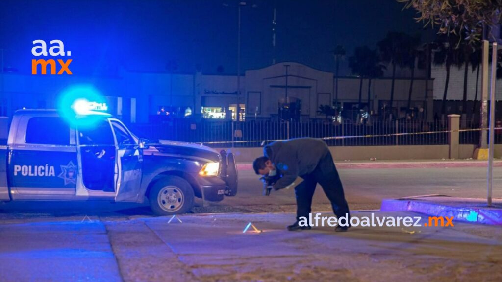 Balean a hombre en estacionamiento comercial
