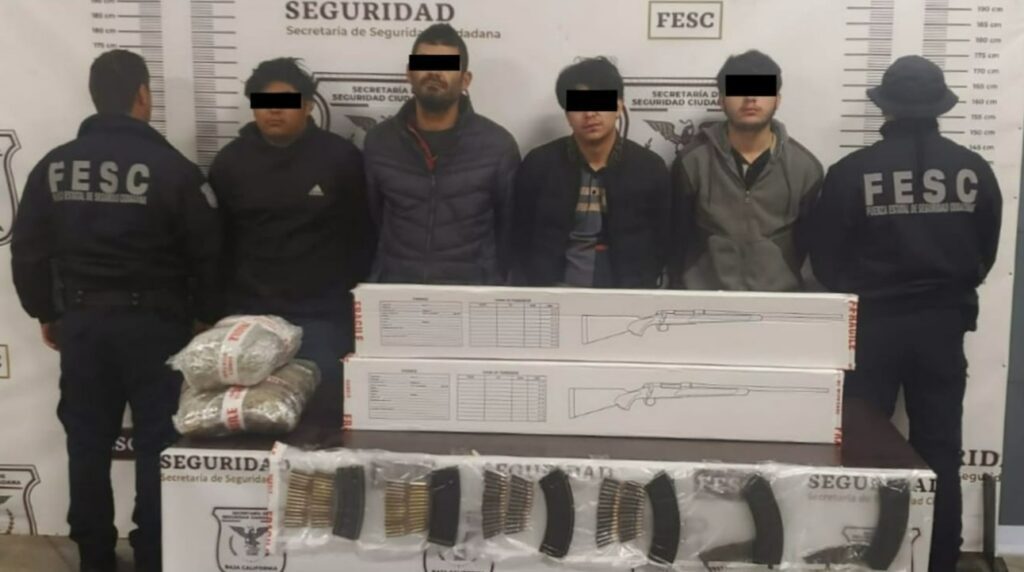 Detienen a siete personas, aseguran 11 armas, chalecos y cartuchos en La Rumorosa