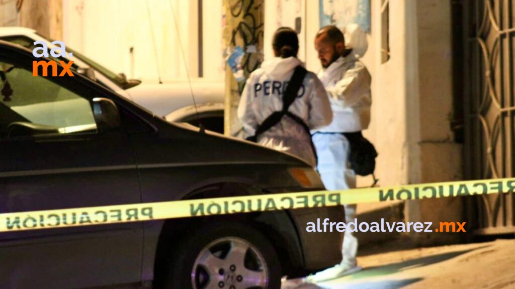 Sujeto irrumpe en vivienda y balea a tres personas