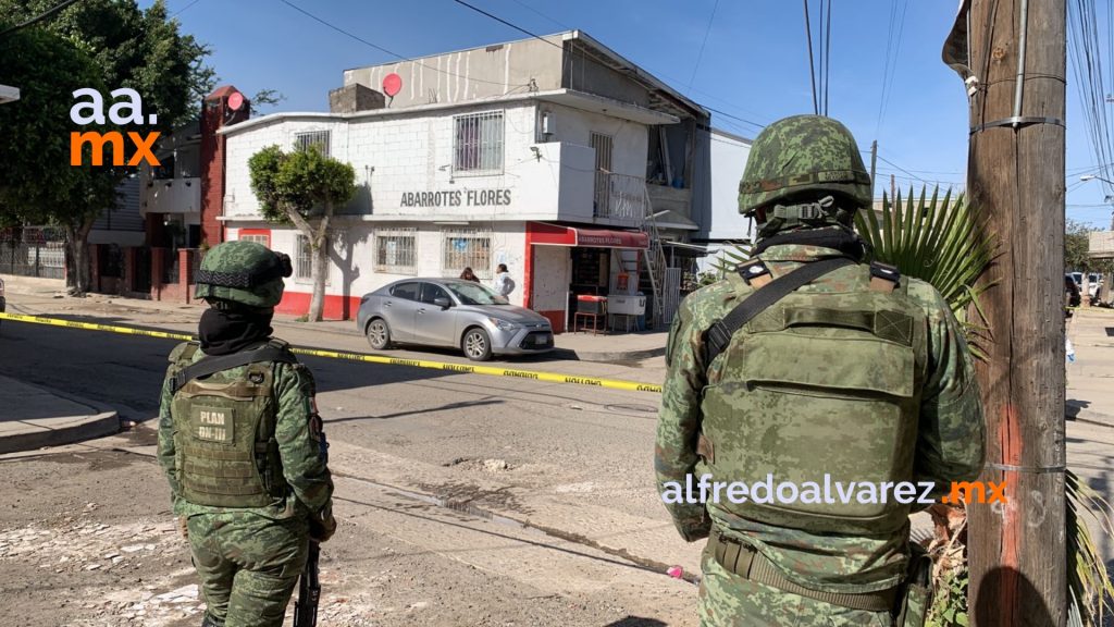 Asesinan a dos jóvenes dentro de barbería; uno era el dueño