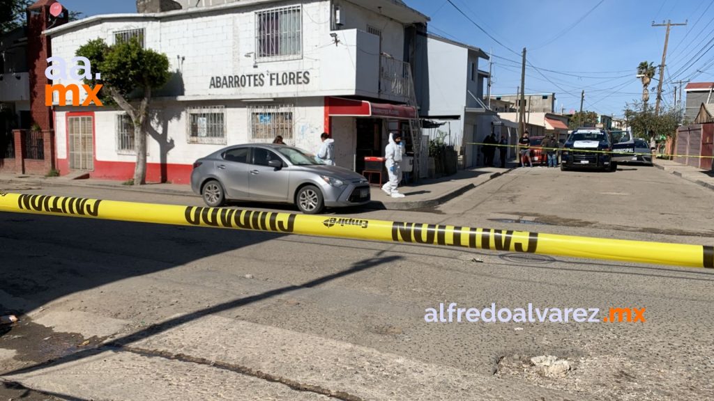 Asesinan a dos jóvenes dentro de barbería; uno era el dueño