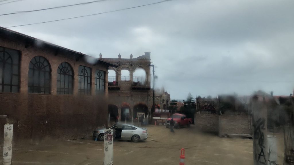 Incendio en restaurante Encanto de Rosarito tras falla eléctrica