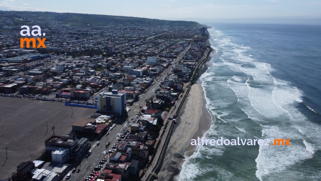 Derrame de aguas negras provocan cierre de Playas de Tijuana