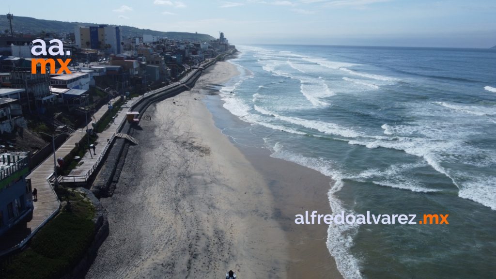 Derrame de aguas negras provocan cierre de Playas de Tijuana
