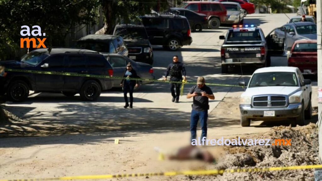 Sujetos asesinan a un hombre y huyen en moto y Mustang Sujetos asesinan a un hombre y huyen en moto y Mustang