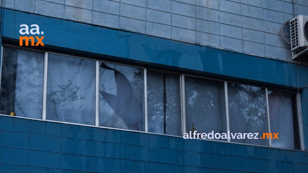 Explosión en departamentos de Infonavit Río moviliza bomberos
