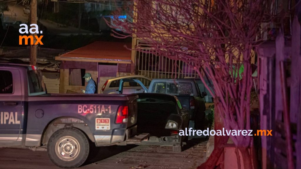 Hombre es acribillado a bordo de su Pick Up