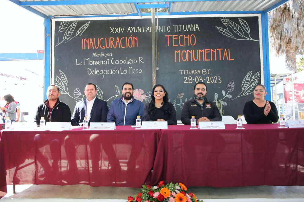 Alcaldesa inaugura obra en escuela Secundaria de la Mesa