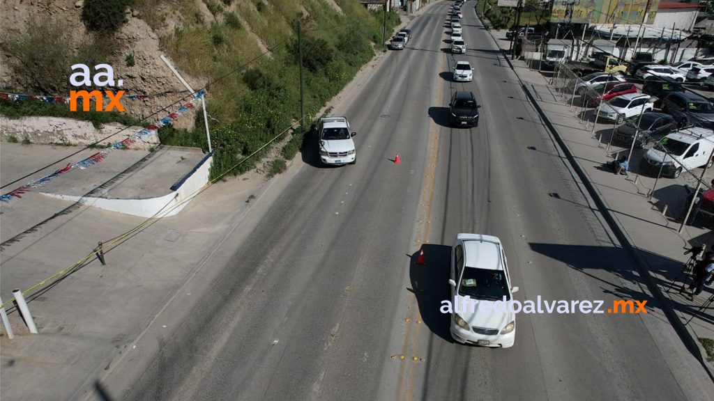Cierre parcial en carretera a Rosarito por peligro de derrumbe