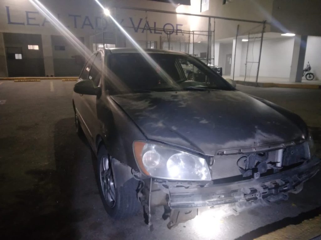 Asesinan a una mujer en el patio de su casa