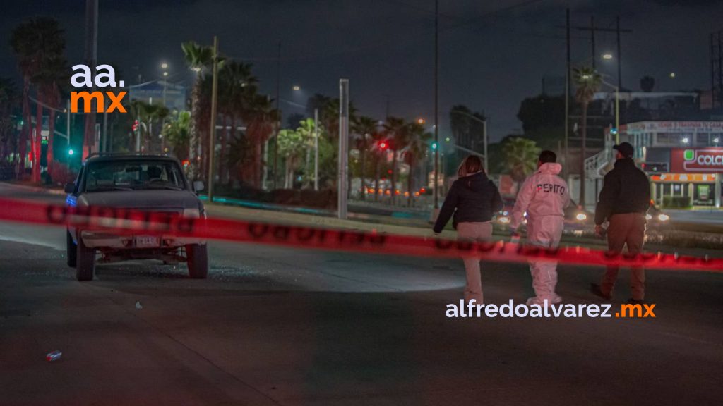 Balean a un joven en pleno bulevar, se le emparejaron en el auto