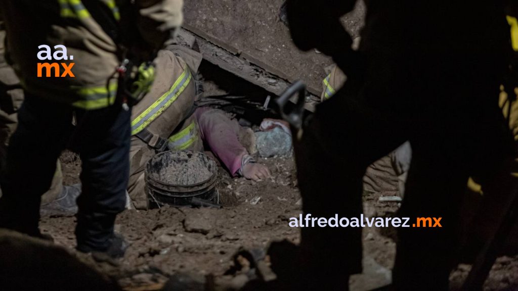 Mujer muere sepultada tras deslizamiento en Camino Verde