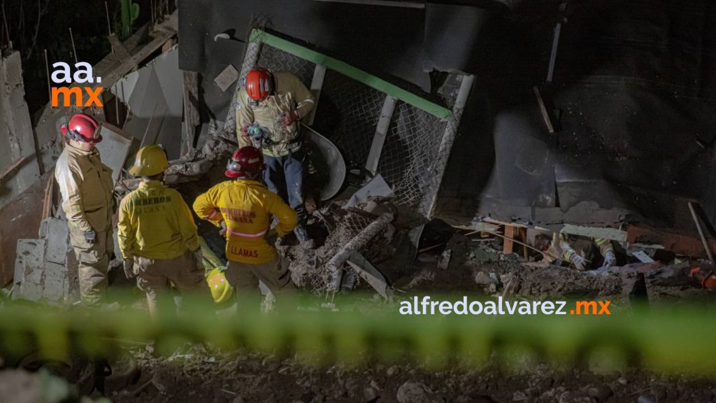 Mujer muere sepultada tras deslizamiento en Camino Verde