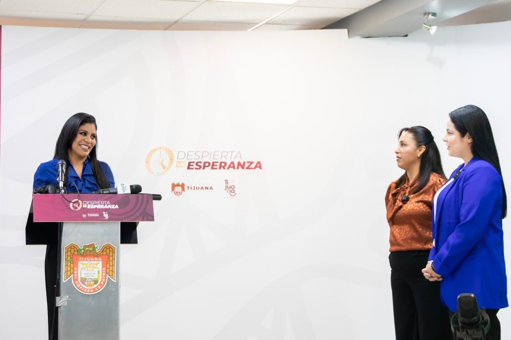 Decenas de pasajeros quedaron varados en el Aeropuerto de Tijuana