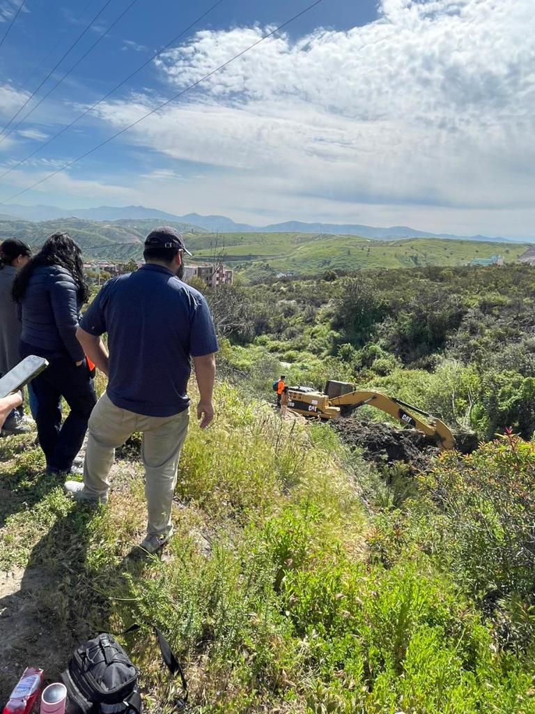 Policía captura a dos hombres armados tras persecución