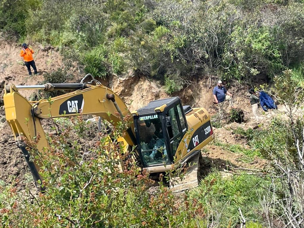 Policía captura a dos hombres armados tras persecución
