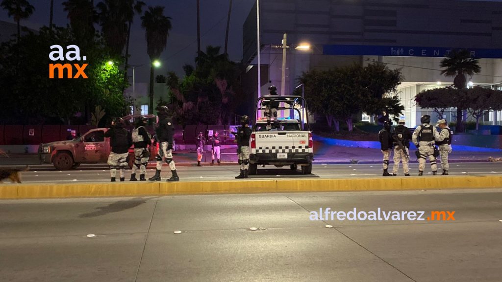 Acribillan a conductor de un Jetta en pleno bulevar Díaz Ordaz