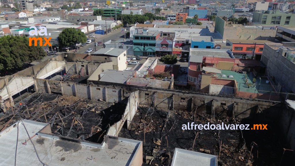 Se incendia La Malinche, histórica mueblería de Tijuana