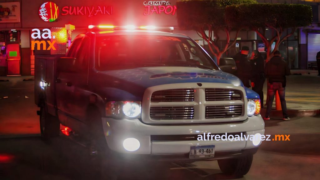 Sujeto es detenido en plaza comercial tras balear a un hombre