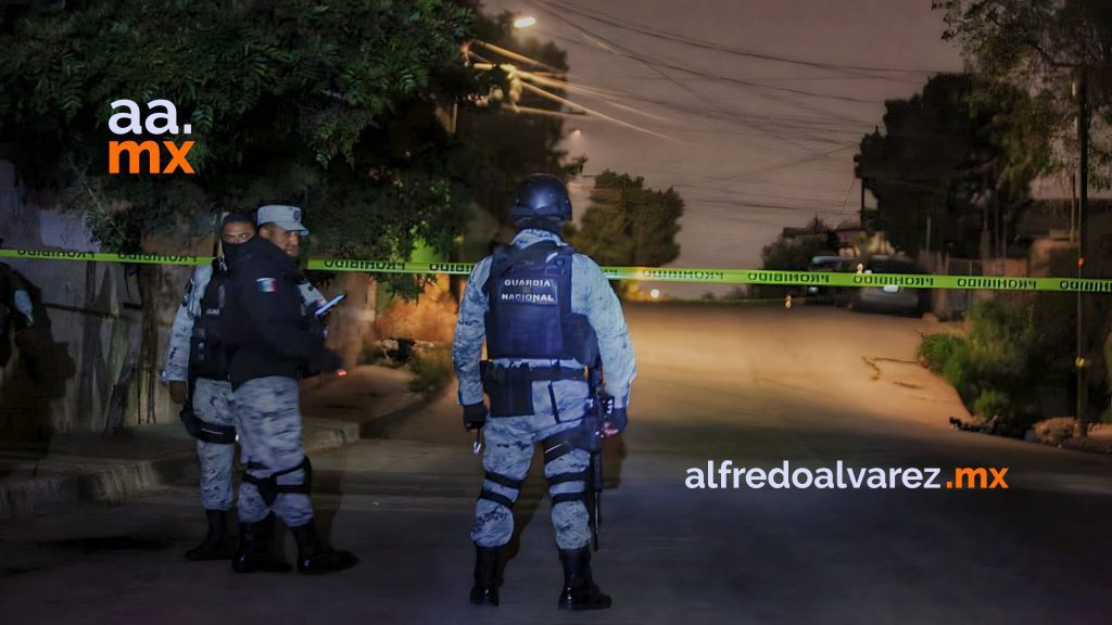 Tiran cadáver envuelto en una cobija