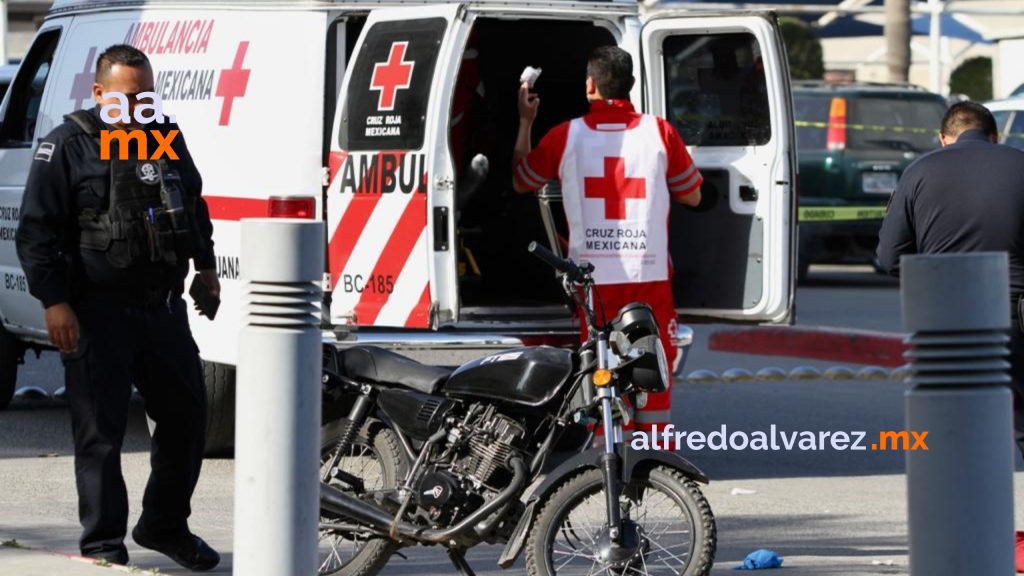 Balean a joven motociclista