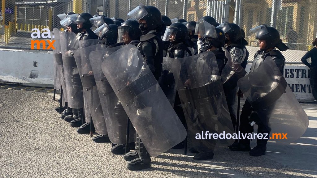 Manifestación de taxistas Rojo y Negro culmina con cierre parcial de la Garita de San Ysidro