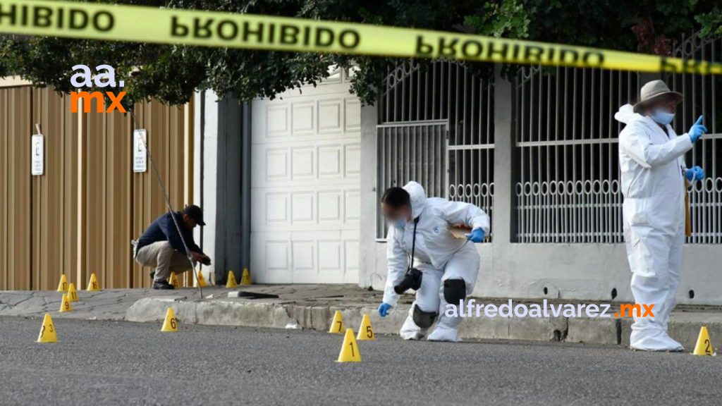 Rafaguean a pareja mientras circulaba en plena vialidad