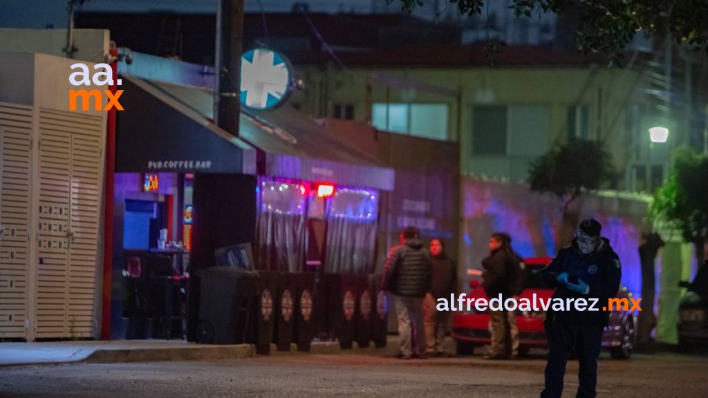 Balean a tres en un bar, uno de los cadáveres lo tiraron frente a la Fiscalía