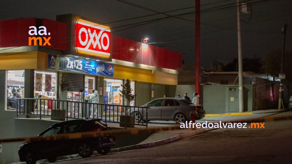Acribillan a una mujer en el estacionamiento de un Oxxo