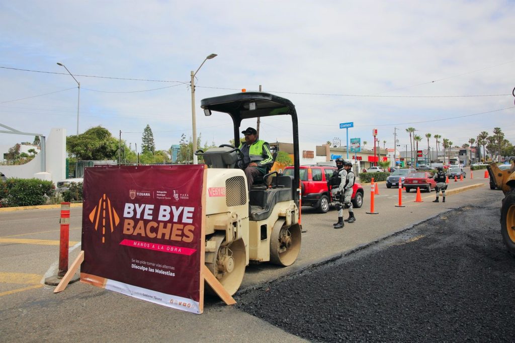 Ayuntamiento bachea más de 150 mil metros de vialidades