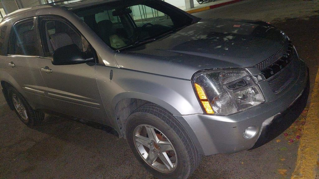 Joven intentó comprar un auto con billetes falsos