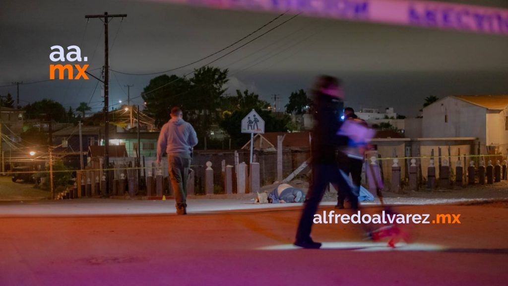 Asesinan a una mujer y le pasan auto por encima