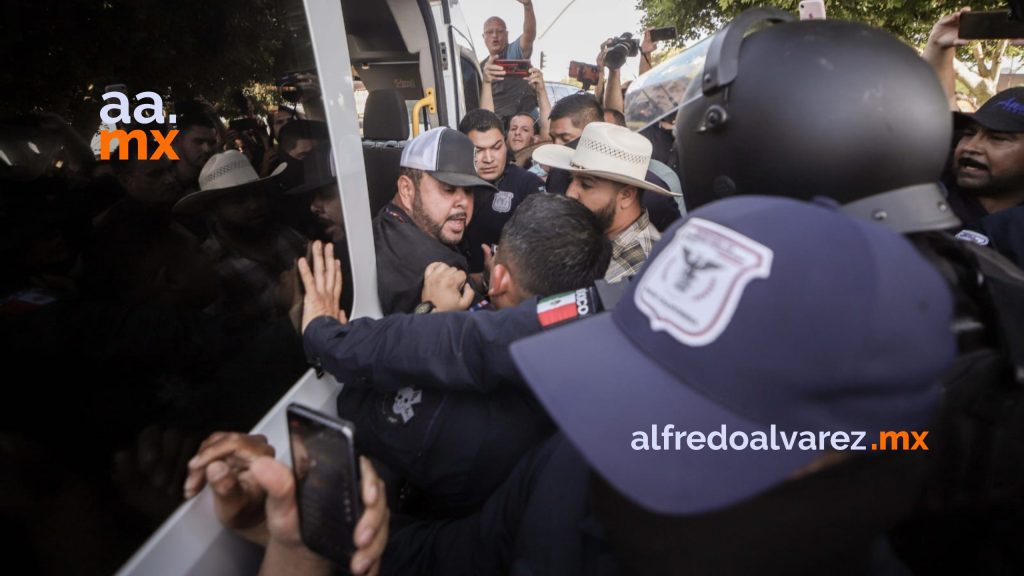 Policía desaloja a trigueros en Mexicali