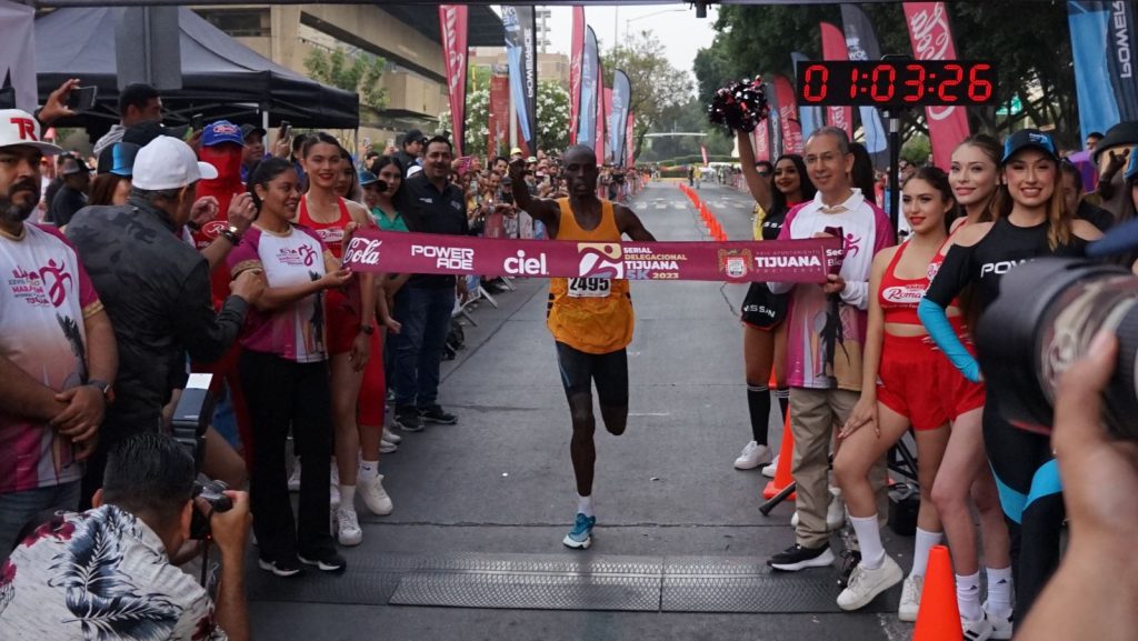 Akor y Kenisi triunfan en el 28 Medio Maratón Internacional de Tijuana Akor y Kenisi triunfan en el 28 Medio Maratón Internacional de Tijuana