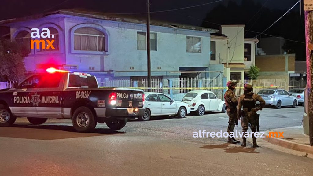 Enfrentamiento a balazos deja un escolta y presunto delincuente muertos