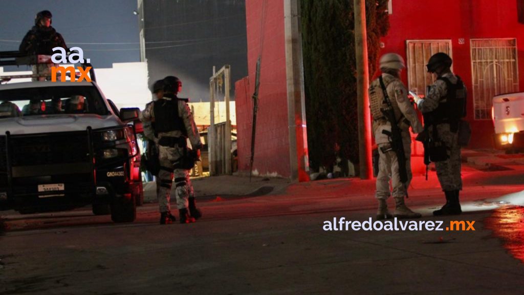 Localizan cadáver en bolsa tras reporte de olores fétidos