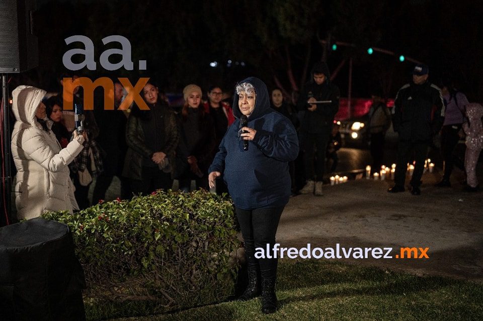 Periodistas realizan vigilia en memoria de Lourdes Maldonado
