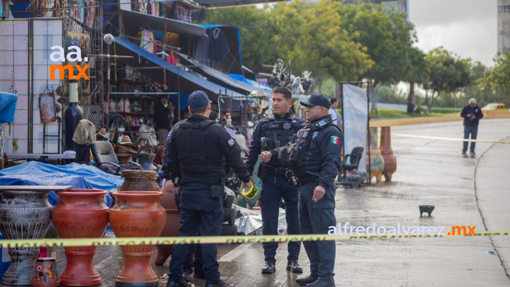 Balean a dos personas en la Garita de San Ysidro
