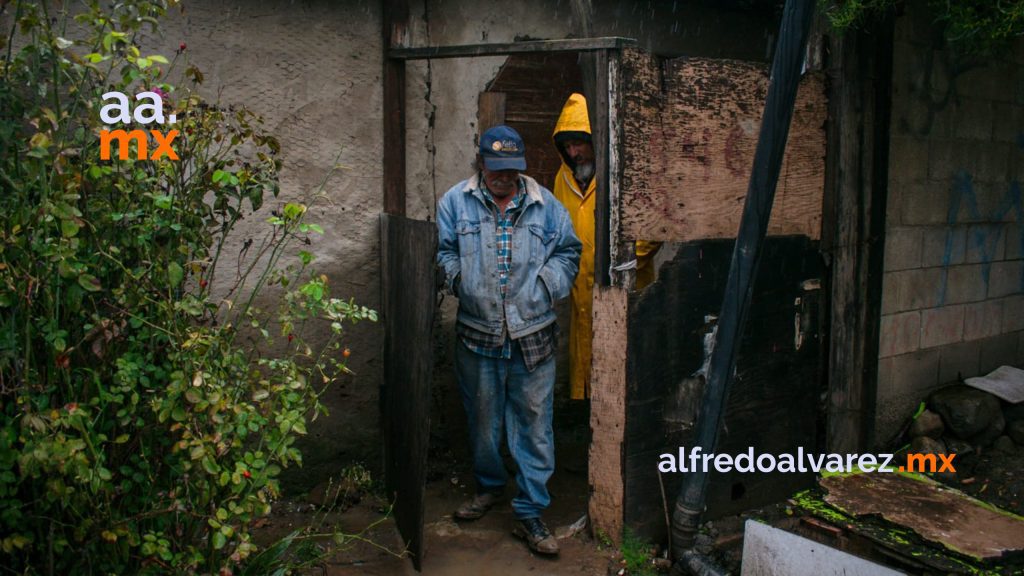 Dos viviendas afectadas por deslave en el Pedregal de Santa Julia