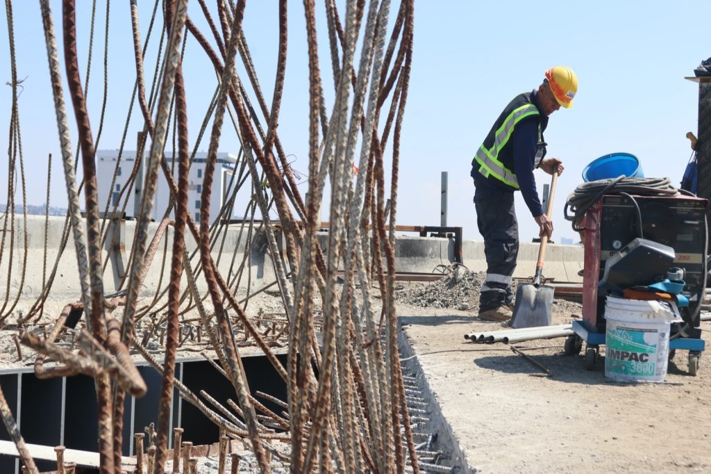 Puente El Chaparral se repara con ingeniería de alta especialidad para reforzar su estructura